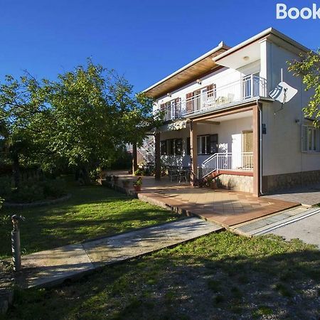 Апартаменты Apartamani Katarina Vl.Ilija Jusup Стариград-Пакленица Экстерьер фото