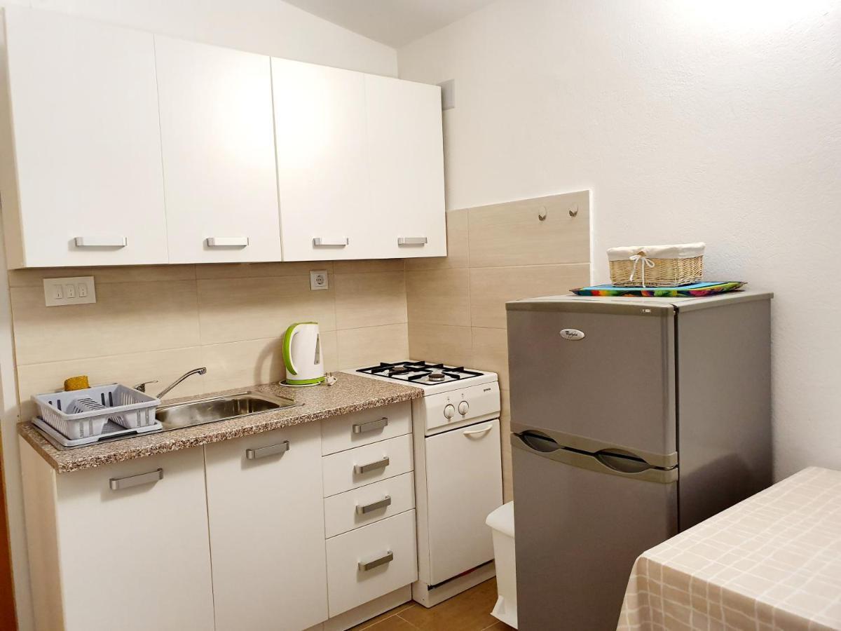 Апартаменты Apartamani Katarina Vl.Ilija Jusup Стариград-Пакленица Экстерьер фото