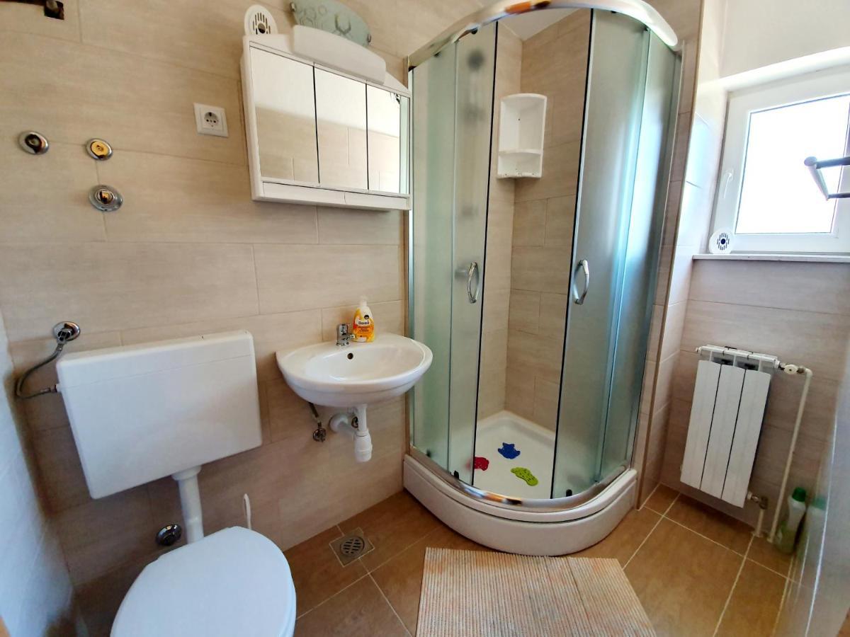 Апартаменты Apartamani Katarina Vl.Ilija Jusup Стариград-Пакленица Экстерьер фото