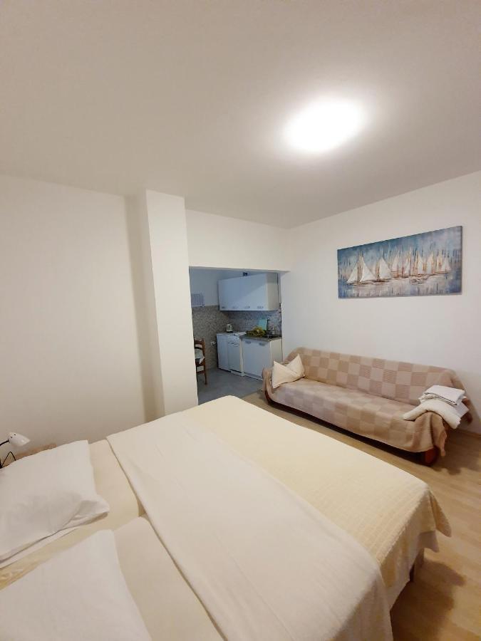 Апартаменты Apartamani Katarina Vl.Ilija Jusup Стариград-Пакленица Экстерьер фото