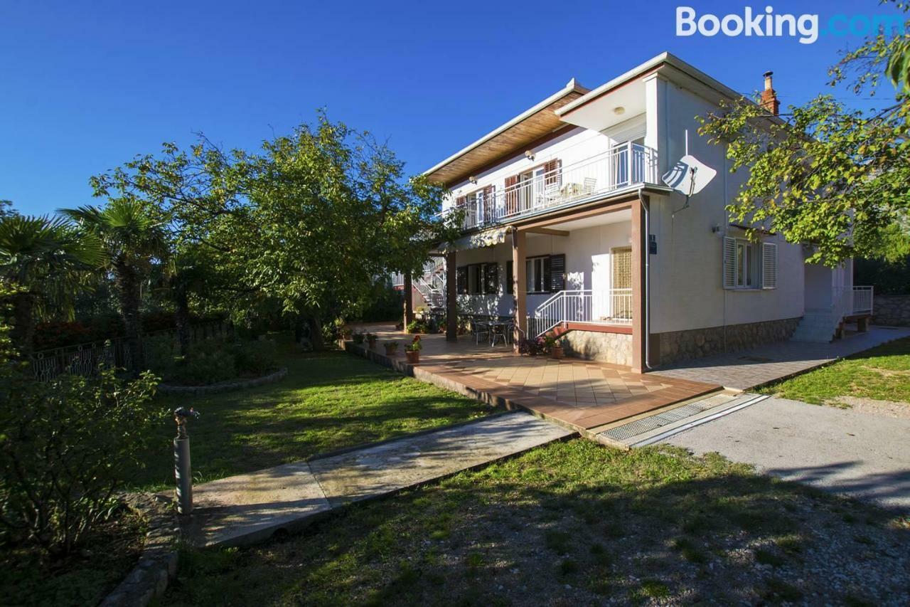 Апартаменты Apartamani Katarina Vl.Ilija Jusup Стариград-Пакленица Экстерьер фото