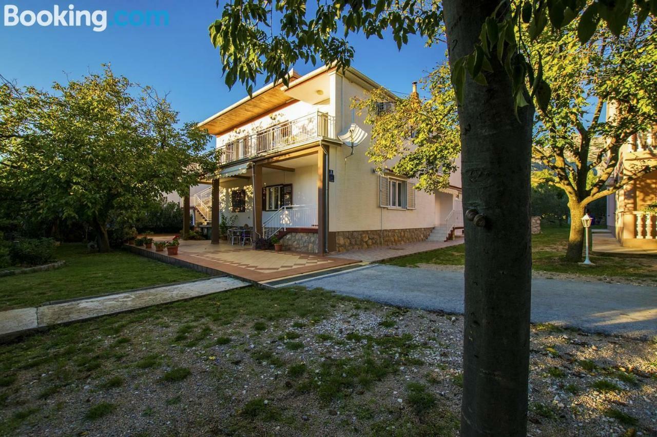 Апартаменты Apartamani Katarina Vl.Ilija Jusup Стариград-Пакленица Экстерьер фото