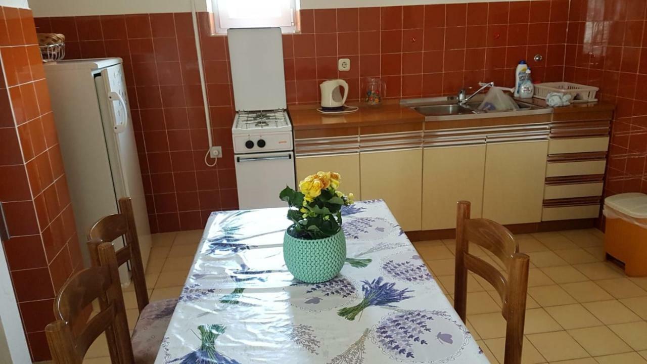 Апартаменты Apartamani Katarina Vl.Ilija Jusup Стариград-Пакленица Экстерьер фото